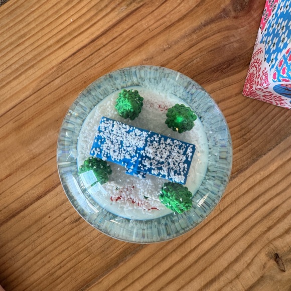 Taylor Swift Lover Snowglobe RARE - Ships same or next day - Picture 3 of 11